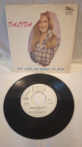 Dalida sei solo uomo - solo,